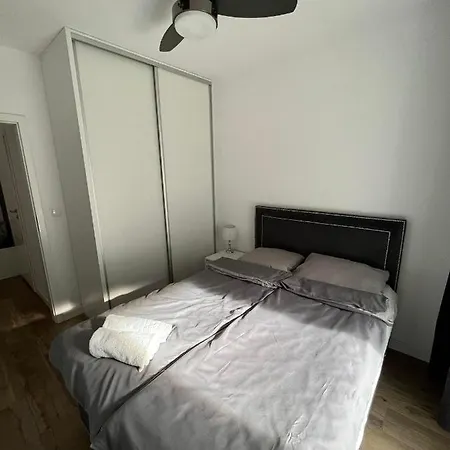Appart hôtel Sleepy3city Batorego 9 3*