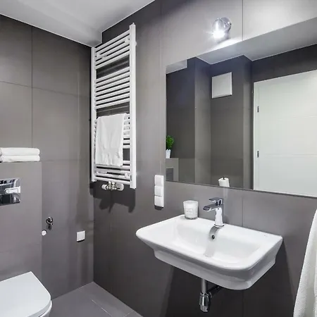 Hotel apartamentowy Sleepy3city Batorego 9 Gdynia