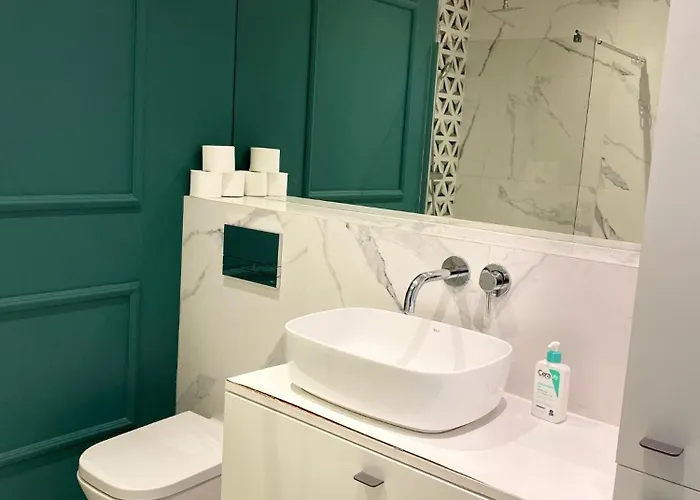 Sleepy3city Batorego 9 3* Gdynia